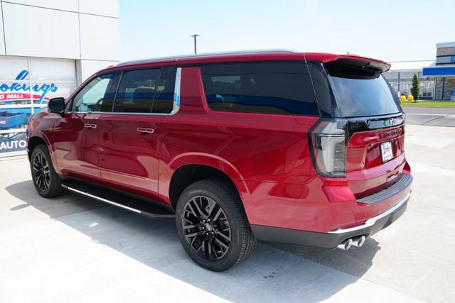 2026 Chevrolet Suburban Premier - Photo 37