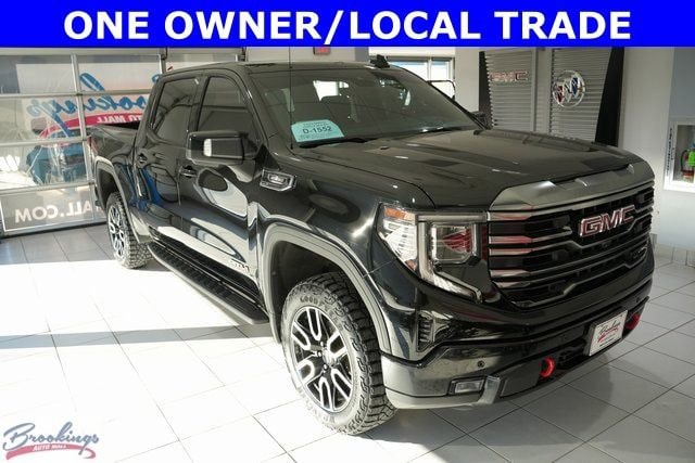 2023 GMC Sierra 1500 AT4's photo