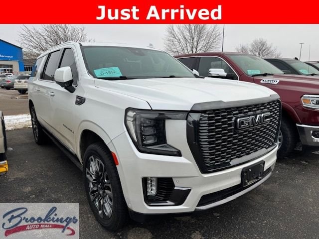 2024 GMC Yukon XL Denali Ultimate's photo