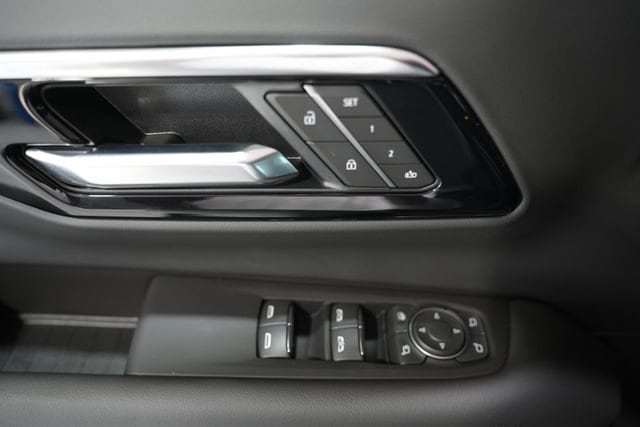 2026 Chevrolet Suburban Premier - Photo 12