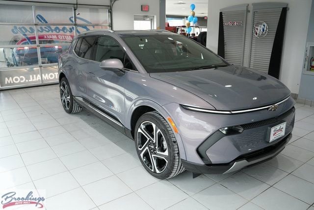 2026 Chevrolet Equinox EV 2LT's photo