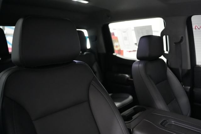 2021 GMC Sierra 1500 SLT - Photo 21