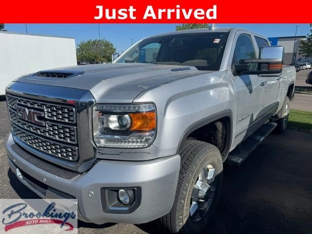 2018 GMC Sierra 4WD Crew Cab Standard Box Denali's photo