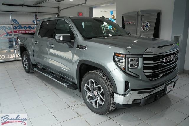 2026 GMC Sierra 1500 SLT's photo