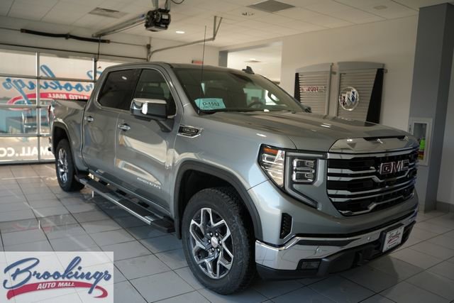 2026 GMC Sierra 1500 SLT's photo