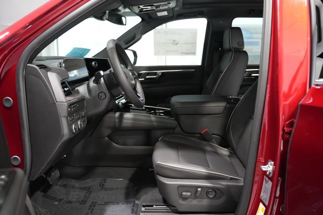2026 Chevrolet Suburban Premier - Photo 16