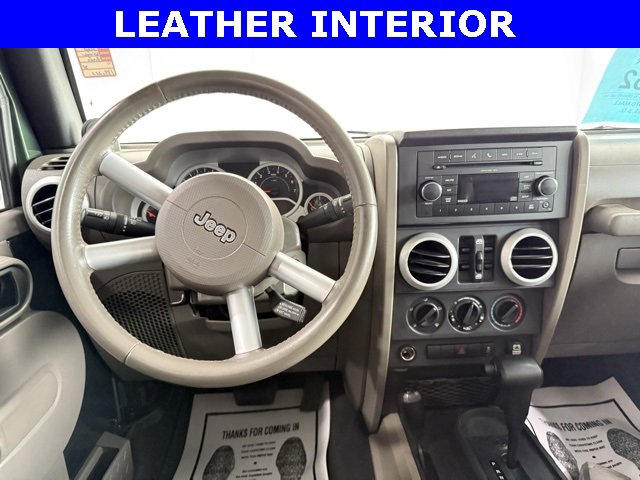 2010 Jeep Wrangler Unlimited Sahara photo 2