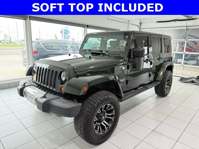 2010 Jeep Wrangler Unlimited Sahara photo 3