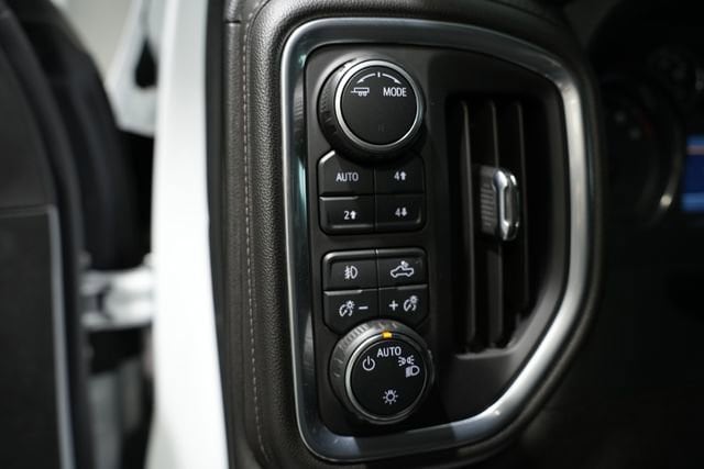 2022 Chevrolet Silverado 3500HD LT - Photo 12