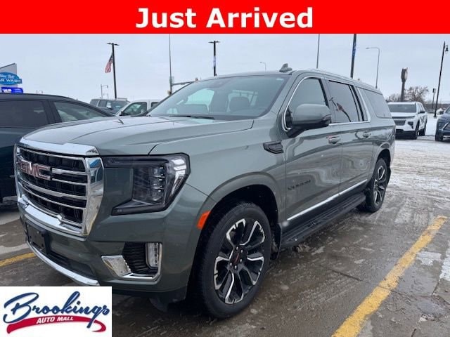 2023 GMC Yukon XL SLT's photo