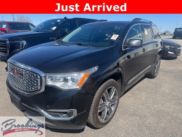 2017 GMC Acadia Denali AWD's photo