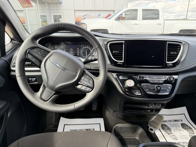Used 2022 Chrysler Pacifica Touring with VIN 2C4RC3FG3NR234554 for sale in Brookings, SD