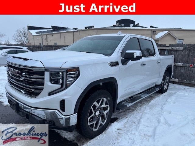 2024 GMC Sierra 1500 SLT's photo