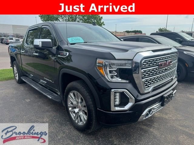 2020 GMC Sierra 4WD Crew Cab Short Box Denali's photo