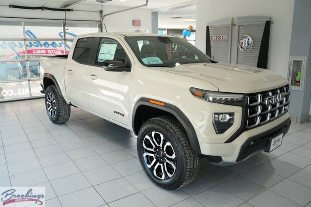New 2026 GMC Canyon AT4 Truck