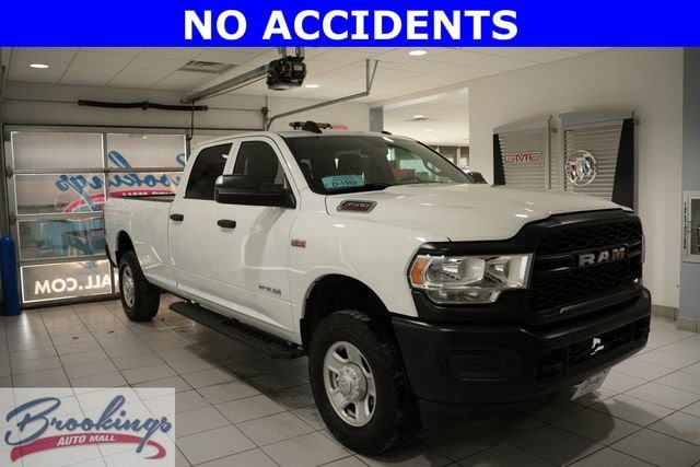 2021 RAM 3500 Tradesman 4X4 Crew Cab LWB's photo