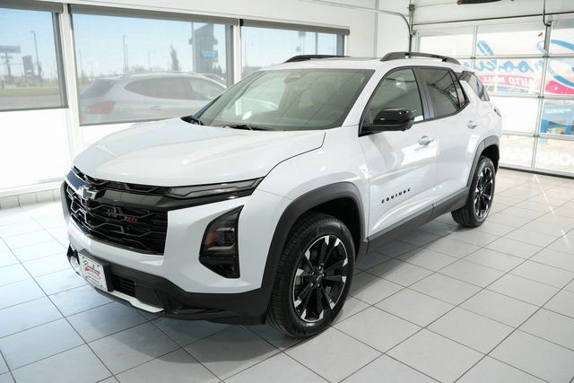 2026 Chevrolet Equinox RS photo 2