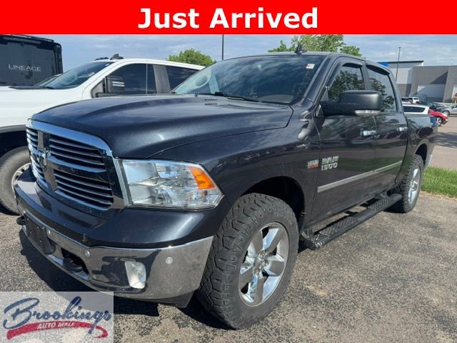 2017 RAM 1500 Big Horn 4x4 Crew Cab 5'7's photo