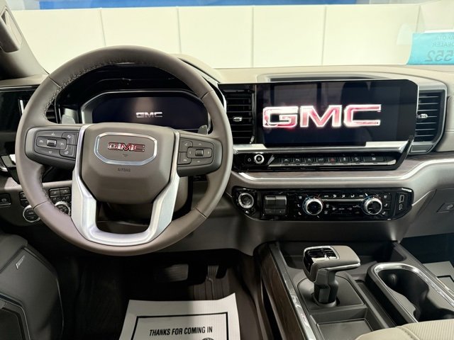 2025 Gmc Sierra 1500 SLT photo 2