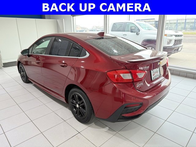 2017 Chevrolet Cruze LT photo 3