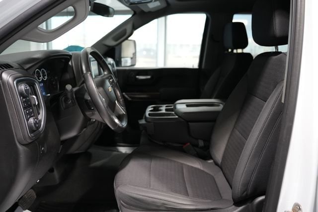2022 Chevrolet Silverado 3500HD LT - Photo 13