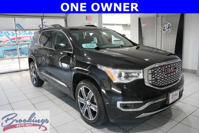 2017 GMC Acadia Denali AWD's photo