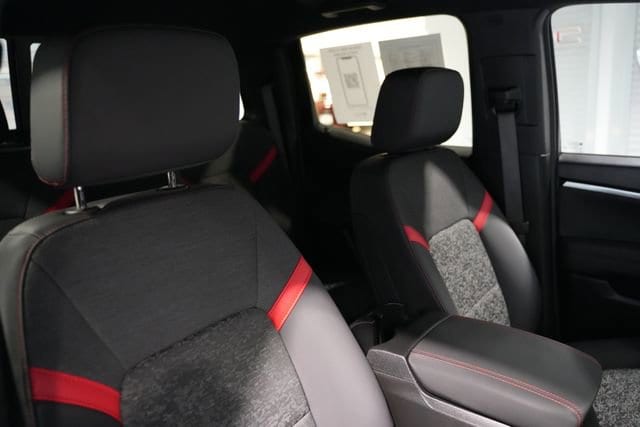 2024 Chevrolet Colorado Z71 - Photo 20