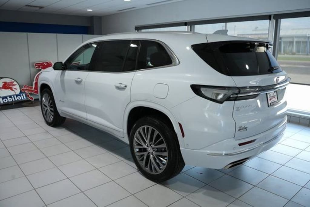 New 2026 Buick Enclave Avenir SUV