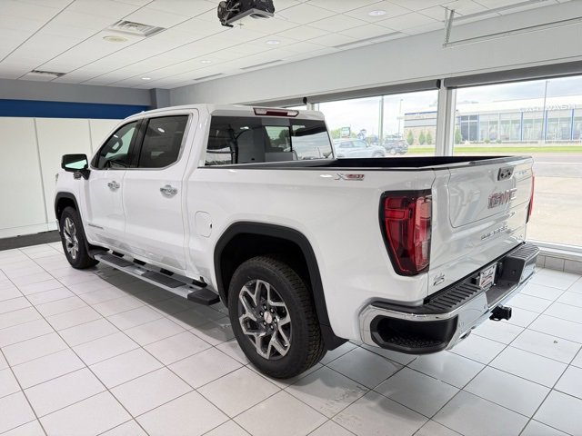 2025 Gmc Sierra 1500 SLT photo 3