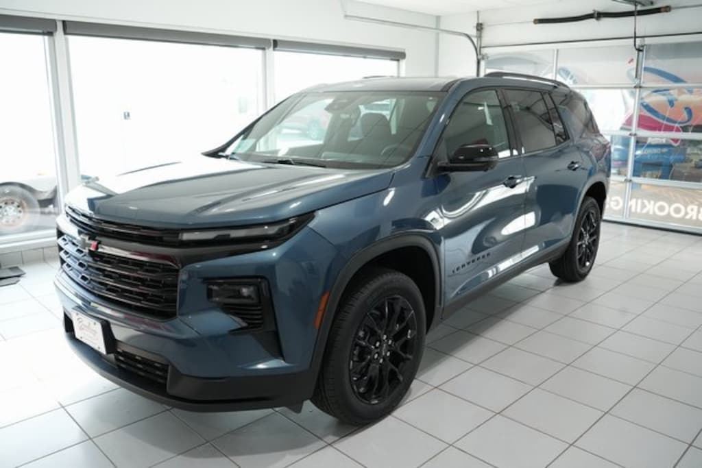 New 2026 Chevrolet Traverse LT SUV