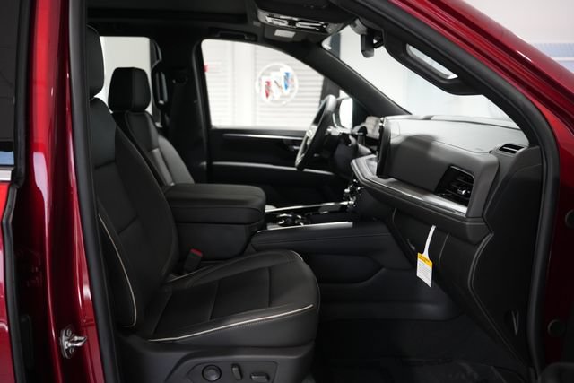 2026 Chevrolet Suburban Premier - Photo 22