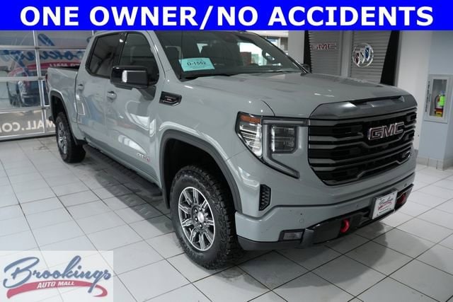 2024 GMC Sierra 1500 AT4's photo