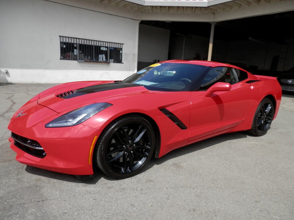 Used 2018 Chevrolet Corvette Stingray Z51 W/3LT Pkg. (Actual 15946 Miles) Coupe