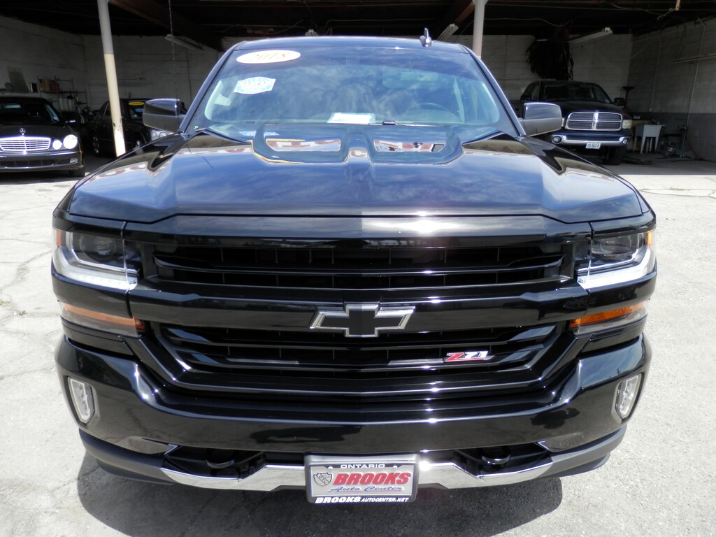 Used 2018 Chevrolet Silverado 1500 LT Z71 4WD (3 Inch Leveling Kit) (Original 10,593 Truck Crew Cab