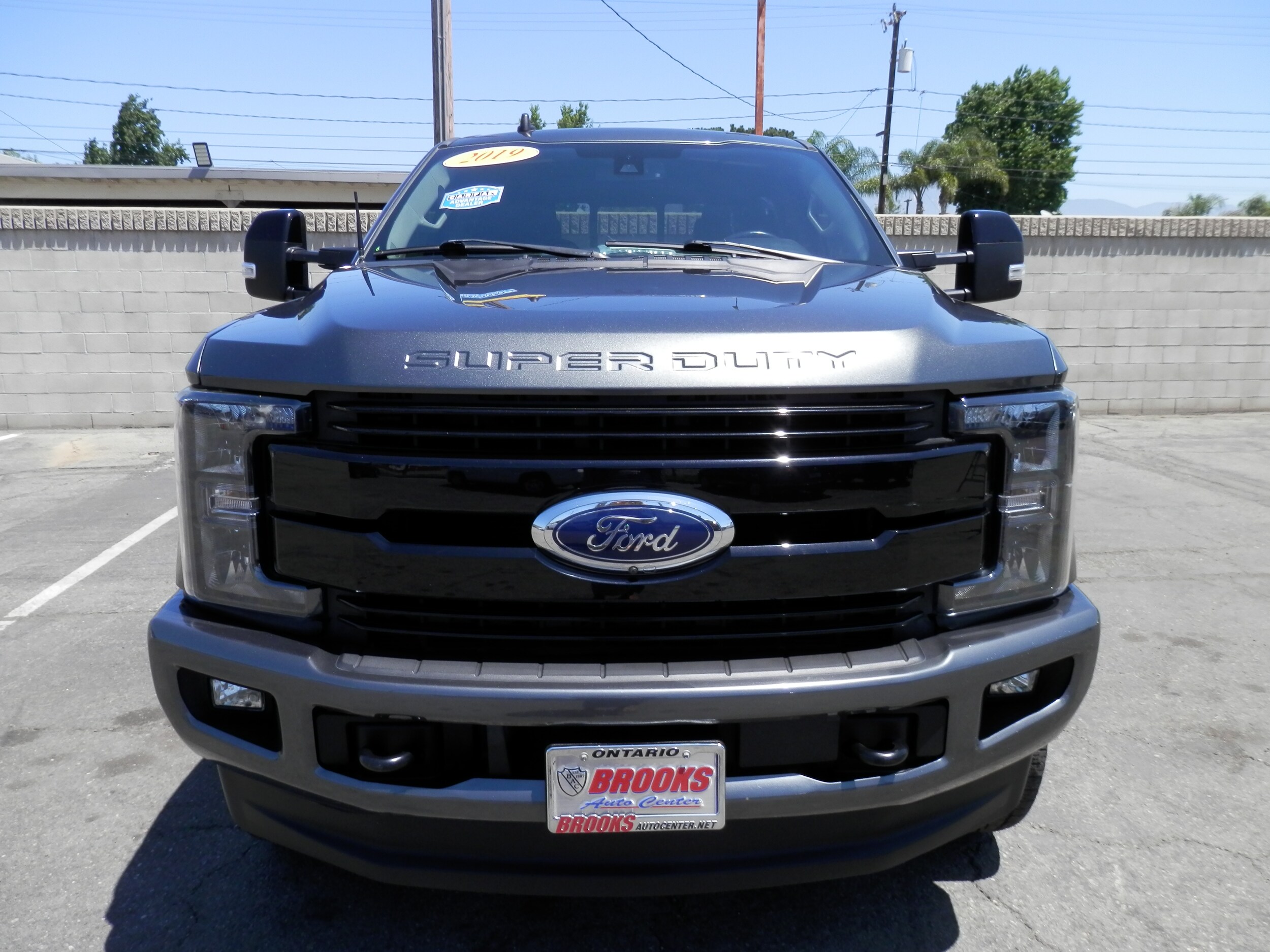 2019 Ford F-350 Lariat photo 4