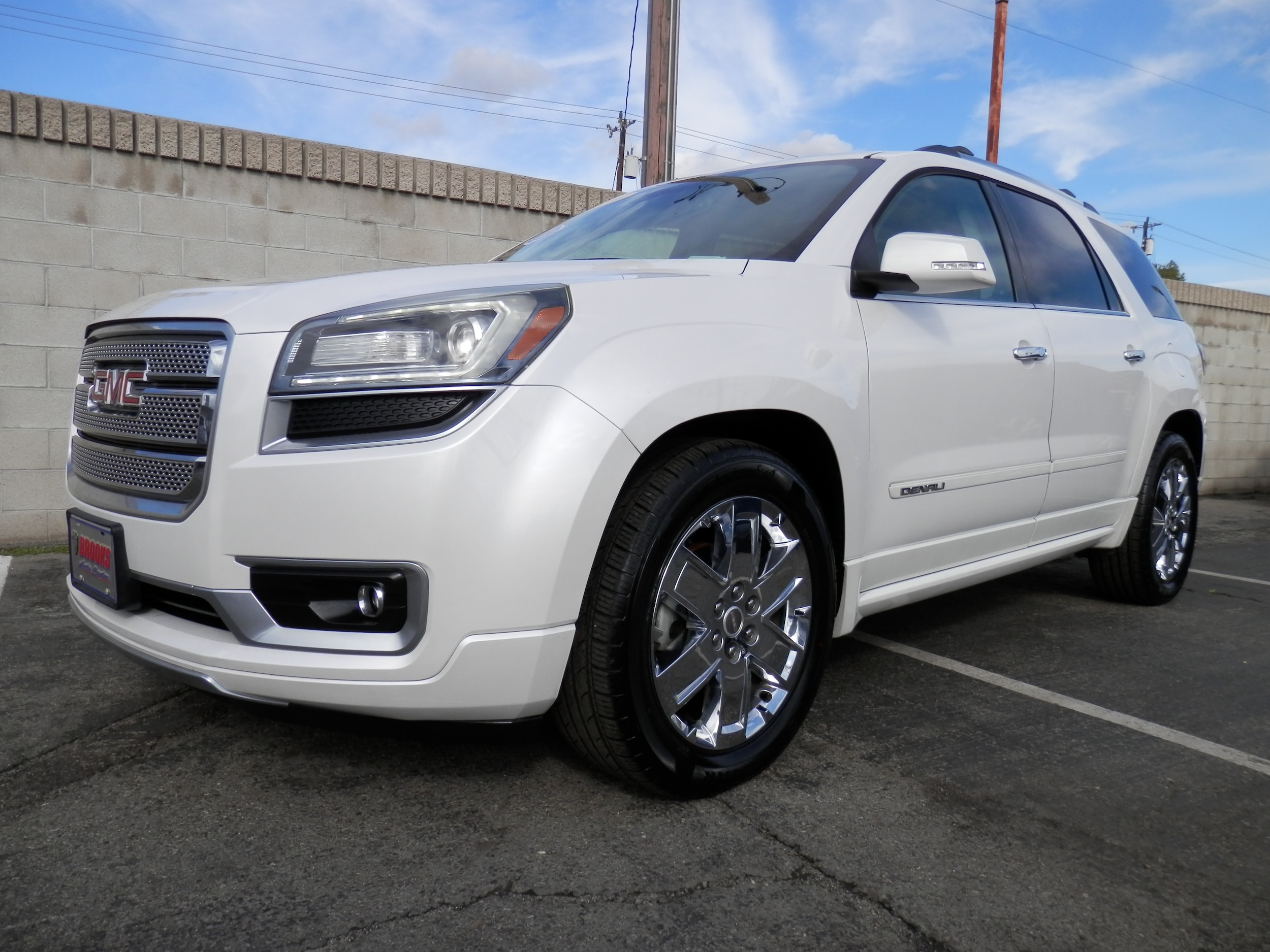 2016 GMC Acadia Denali's photo