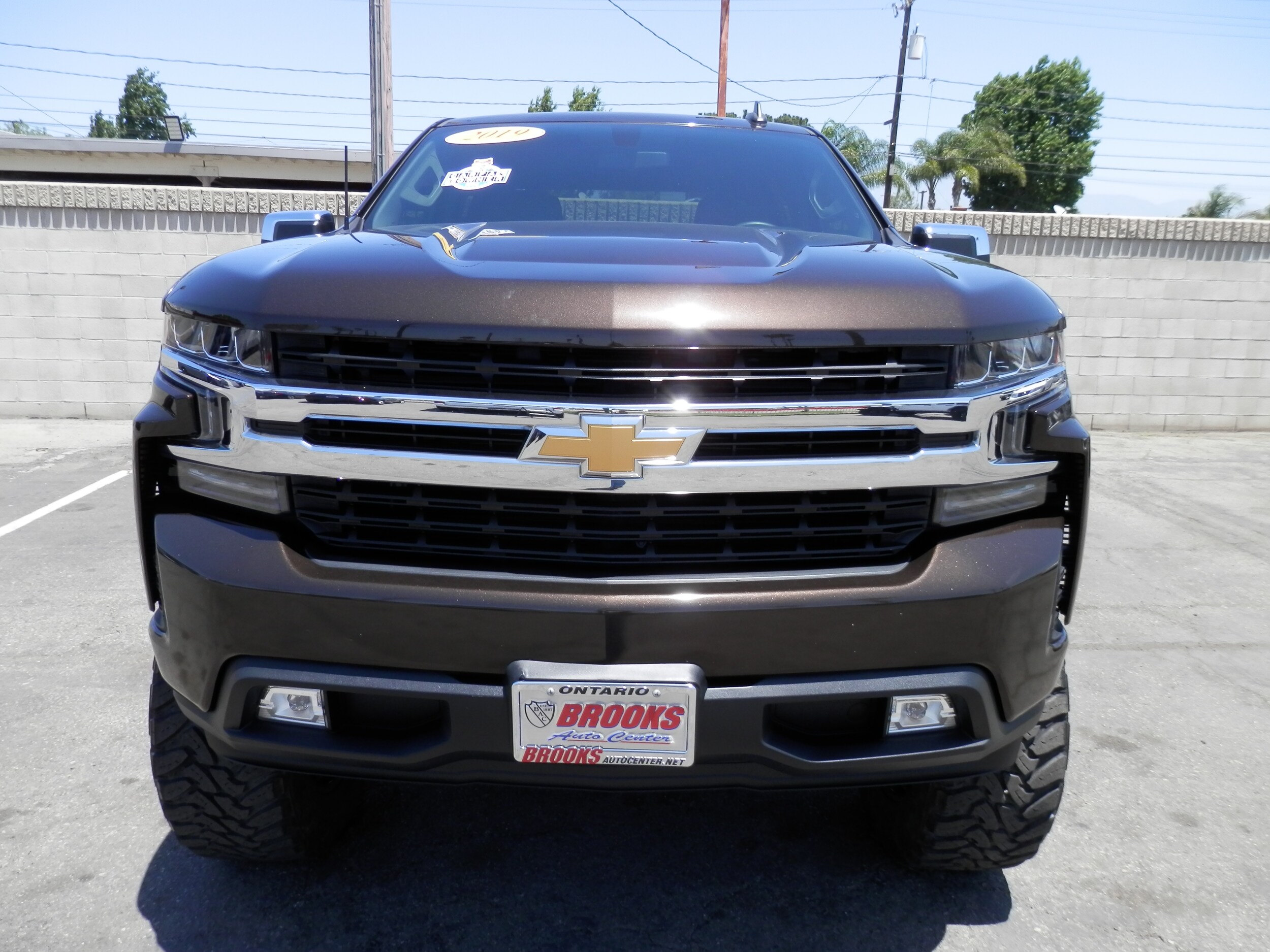 2019 Chevrolet Silverado 1500 LT Custom photo 3