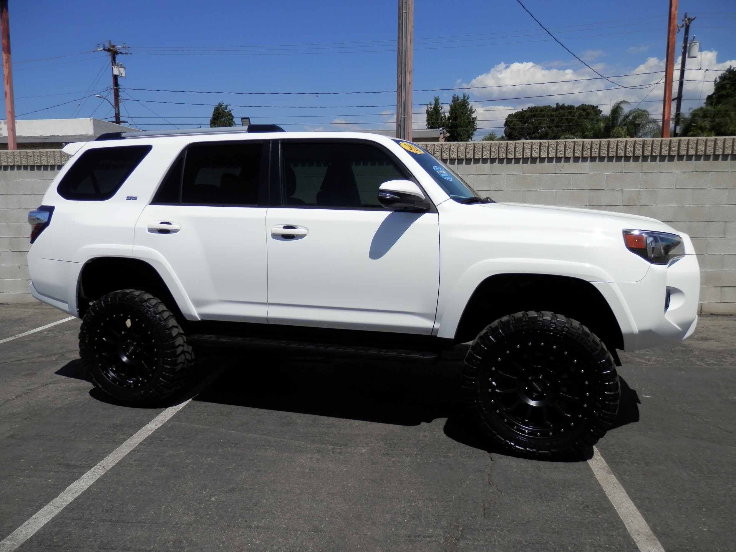 2021 Toyota 4Runner SR5 Premium 4WD photo 3