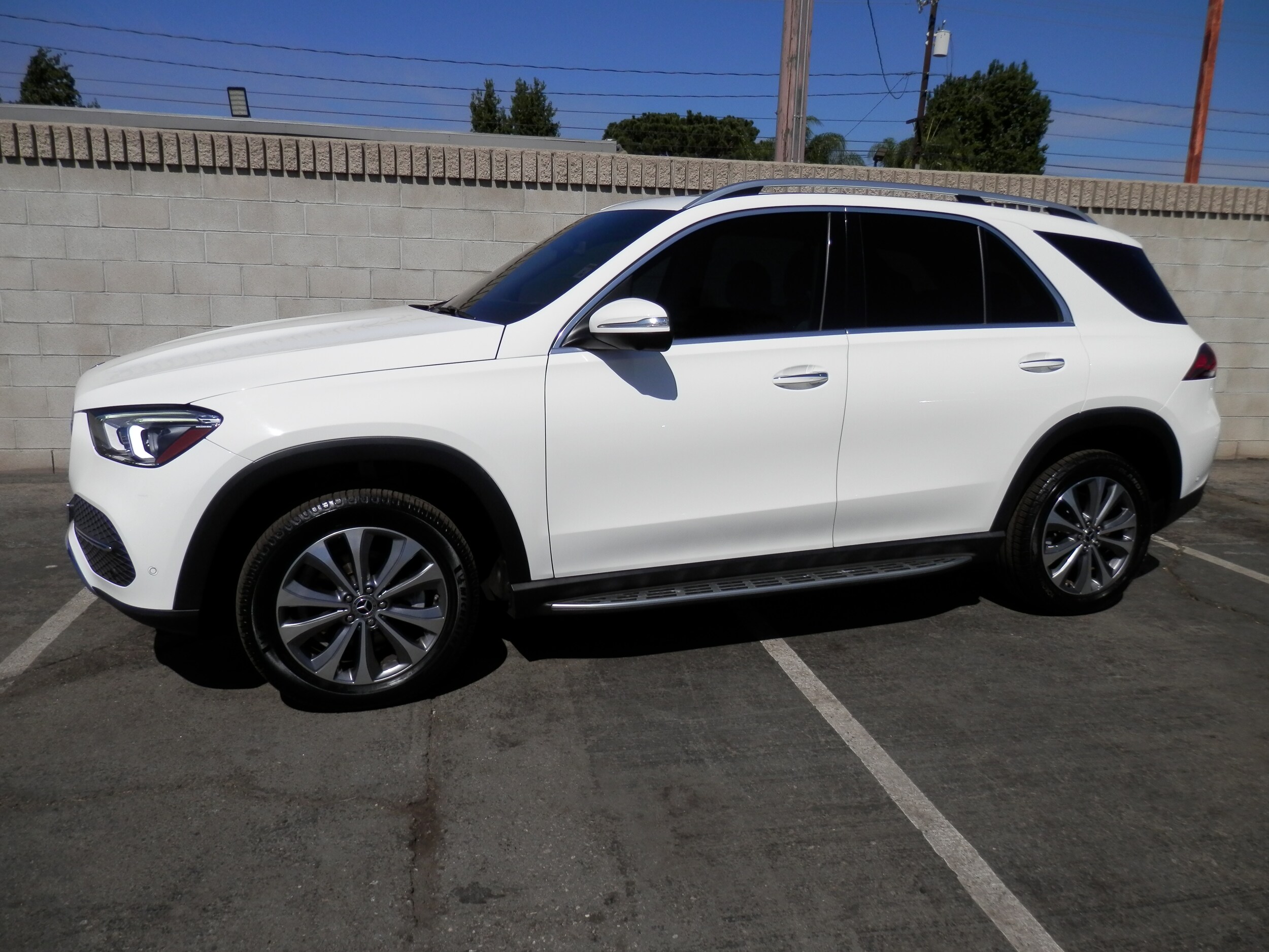 2020 Mercedes Benz GLE 350 photo 2