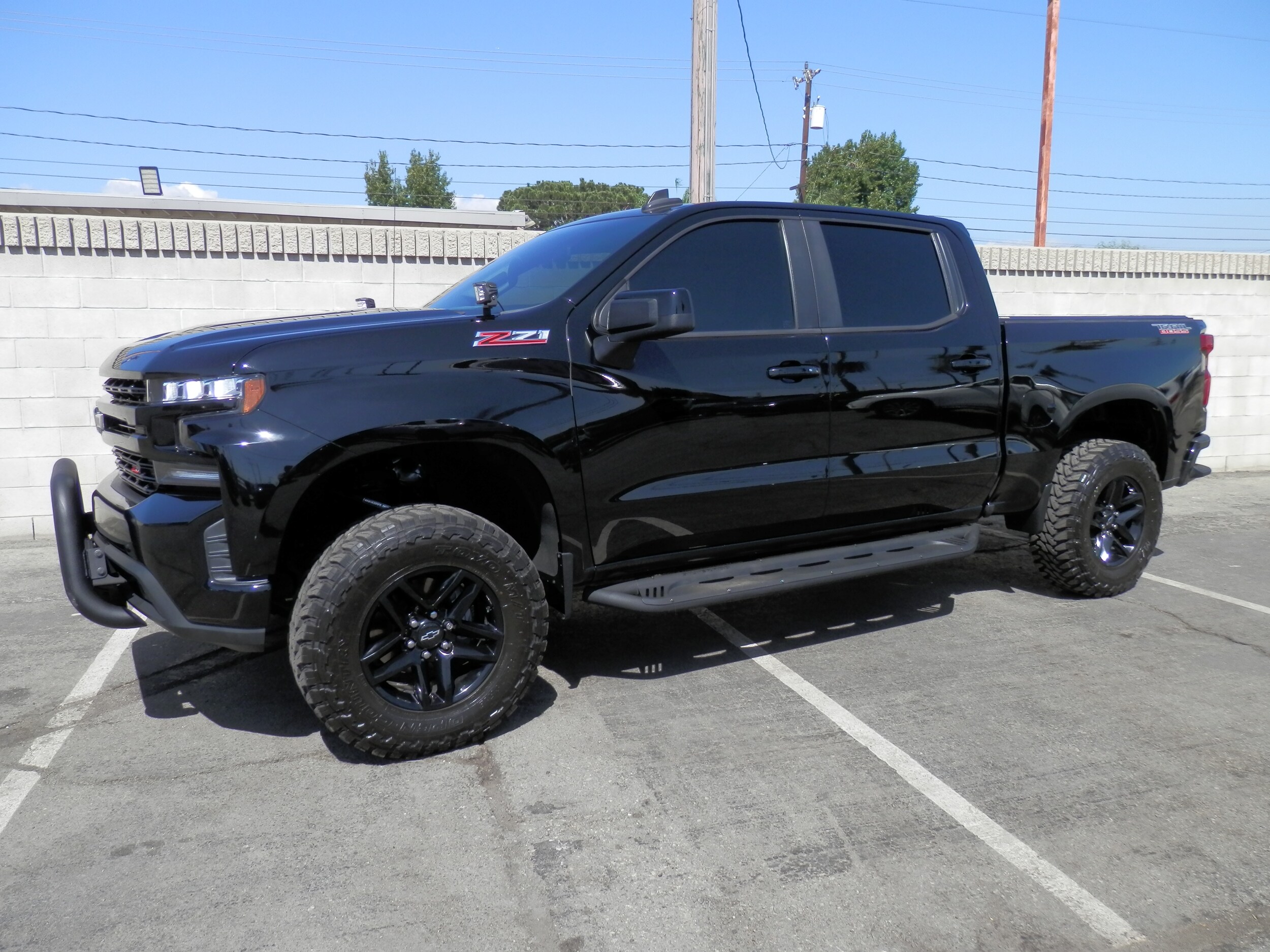 2020 Chevrolet Silverado 1500 LT Trail Boss photo 2