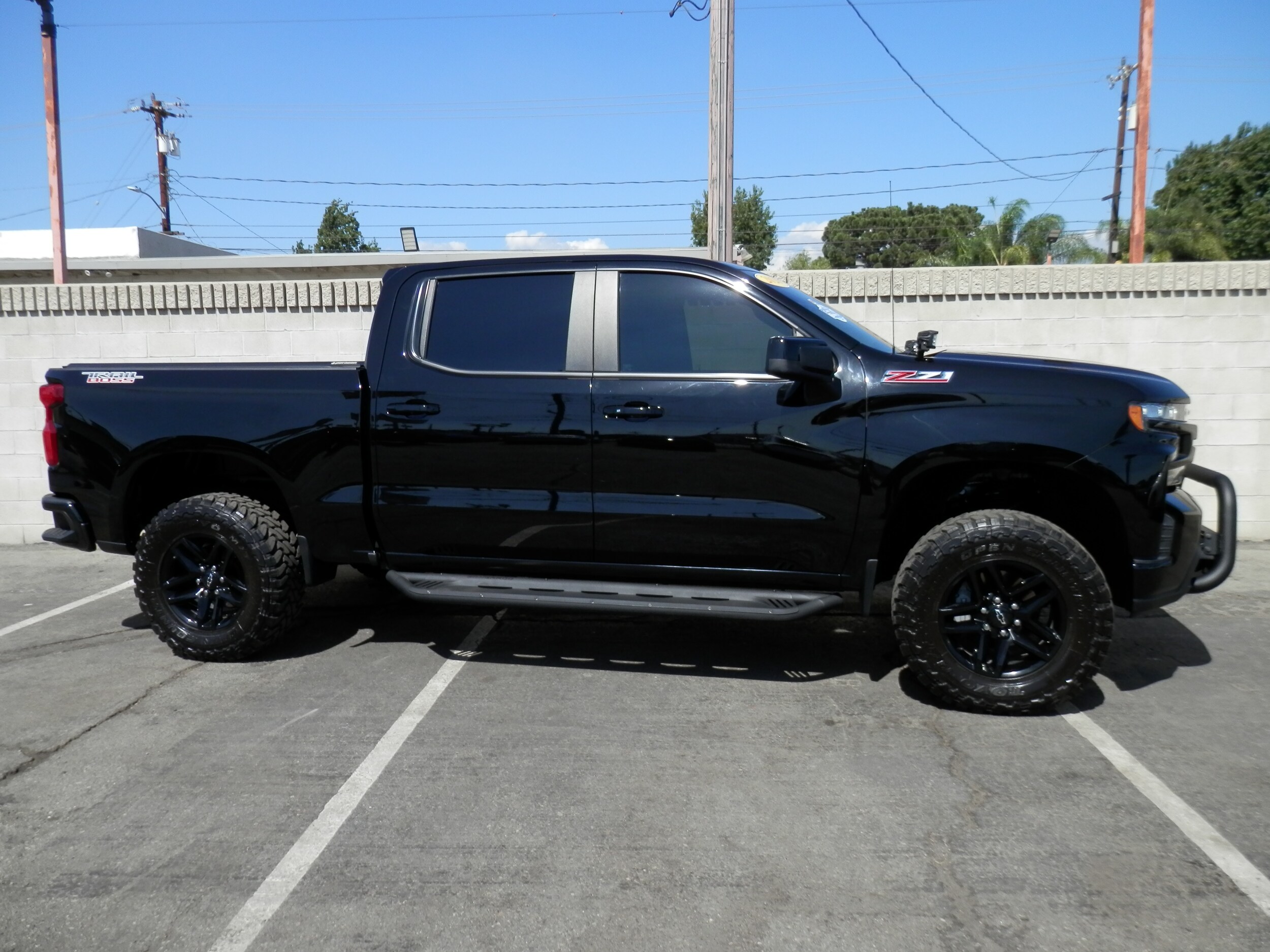 2020 Chevrolet Silverado 1500 LT Trail Boss photo 3