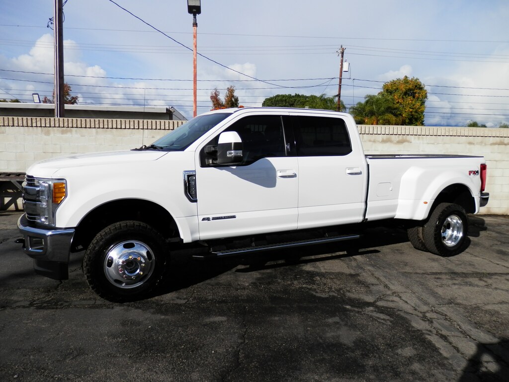 Used 2017 Ford F-350 Lariat (6.7 TURBO DSL) (4WD) (DUALLY) Truck Crew Cab