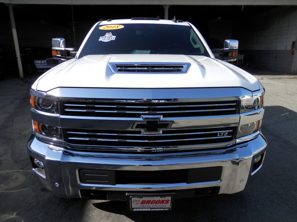 Used 2018 Chevrolet Silverado 3500HD LTZ 6.6 Turbo Diesel (4WD) (Dually) Truck Crew Cab