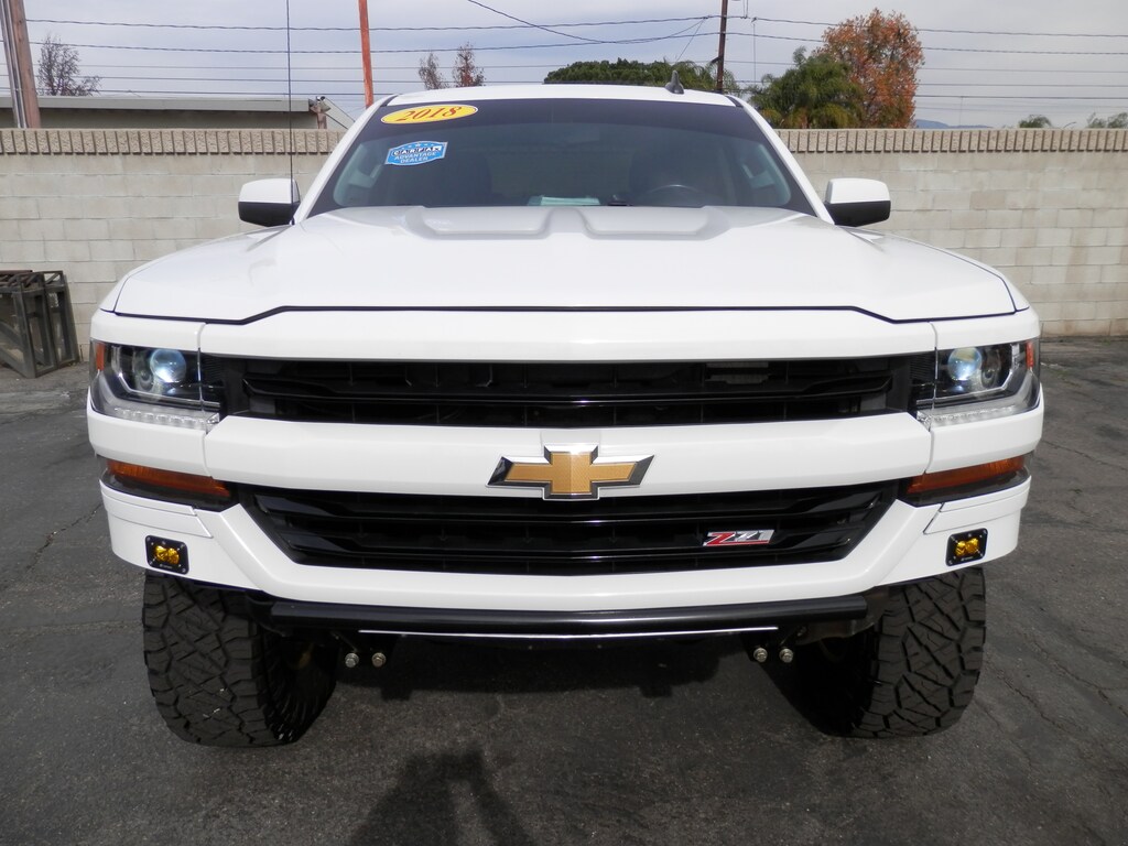 Used 2018 Chevrolet Silverado 1500 Z71 LT (CUSTOM 4 INCH FOX LIFT) Truck Crew Cab