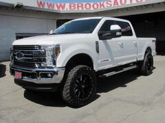 2018 Ford F-250 Super Duty Lariat Turbo Diesel 4WD (Lifted) Crew Cab
