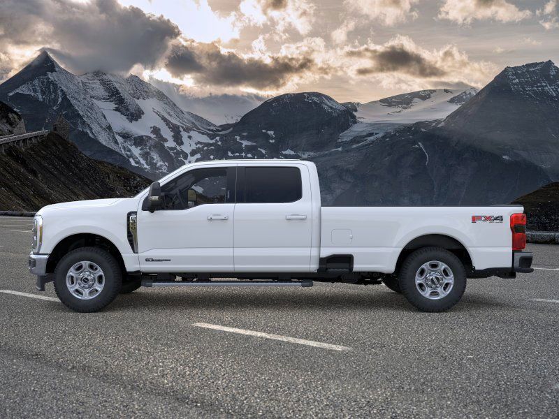 2026 Ford F-350 XLT photo 3