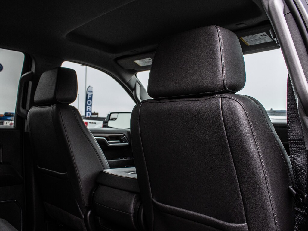 2024 GMC Sierra 1500 SLT - Photo 24