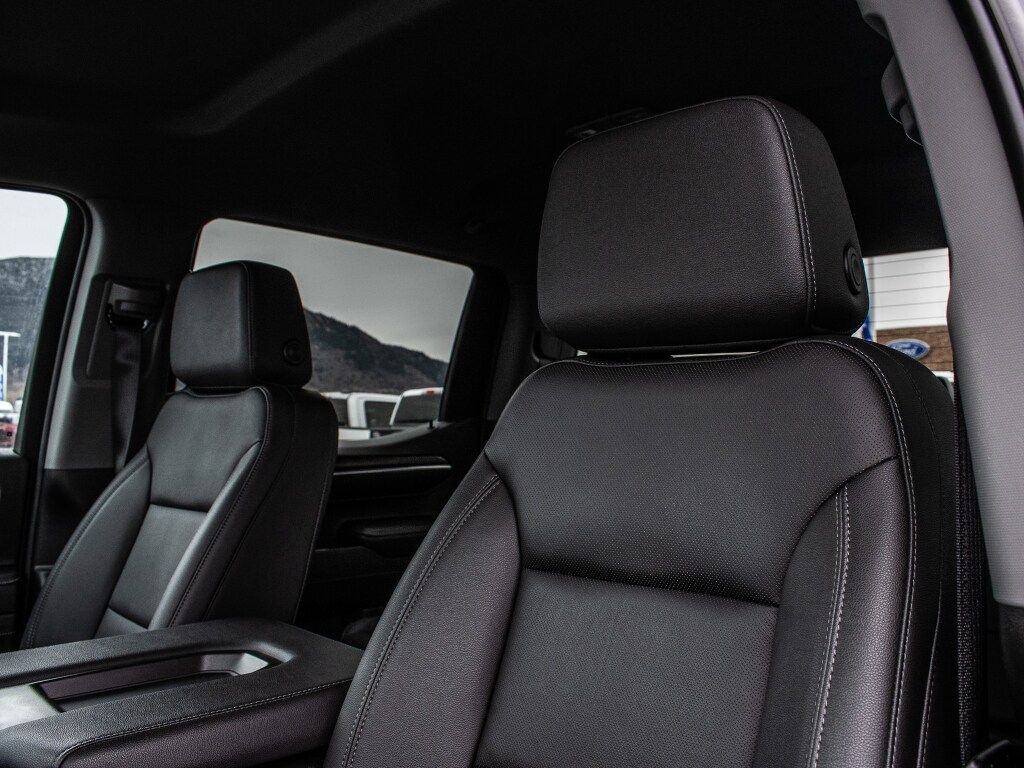 2024 GMC Sierra 1500 SLT - Photo 19