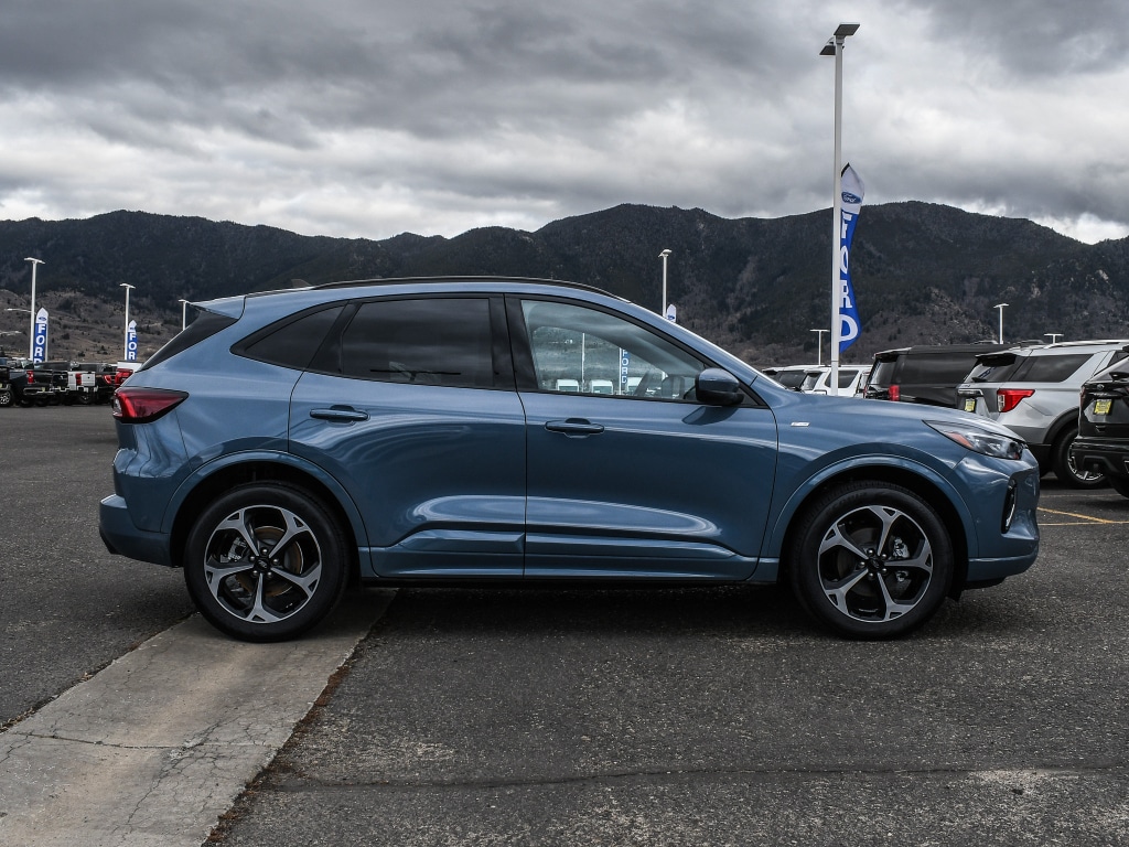 2023 Ford Escape Elite photo 4