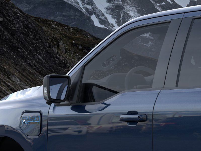 2025 Ford F-150 Lightning Flash - Photo 20